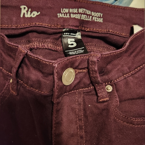 Jeans - Picture 3 of 3